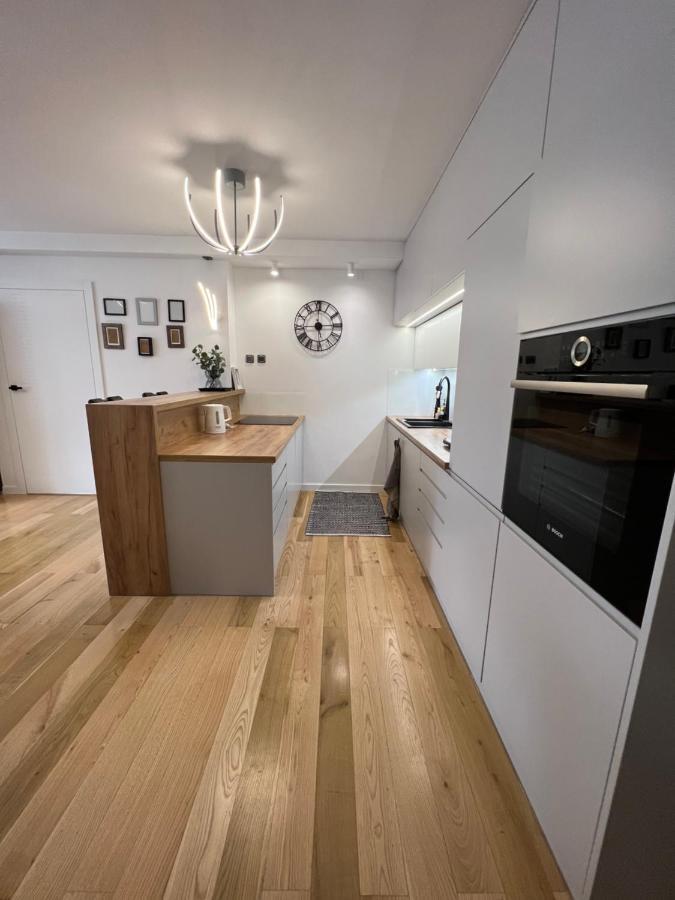 Apartament W Centrum Premium Ustrzyki Dolne Exterior foto
